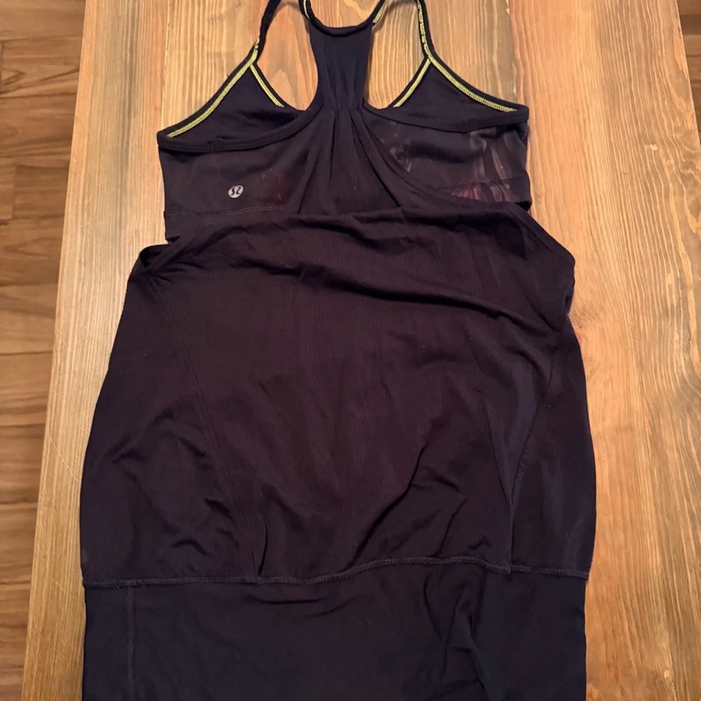 Lululemon‎ Twofer Tank